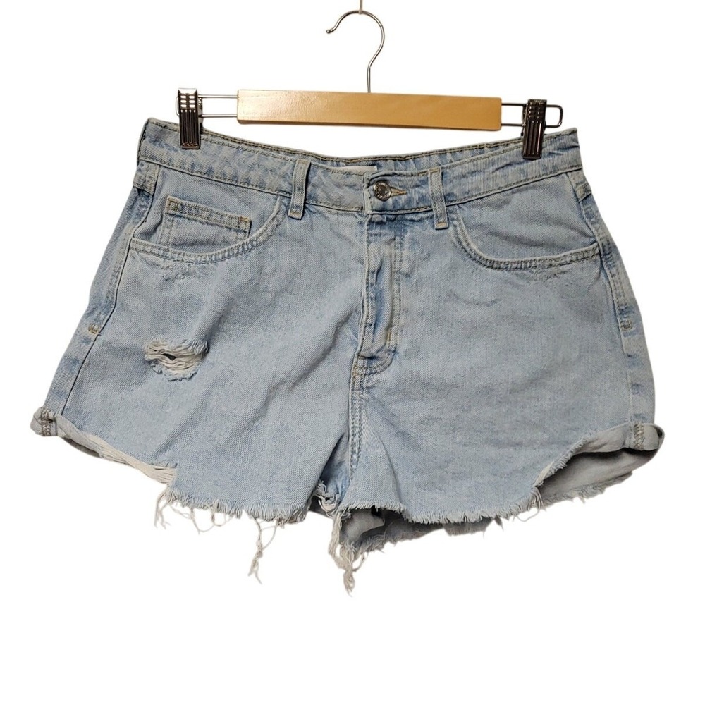 Forever 21 Premium Distressed Denim Shorts Womens Size 29 Light Wash Festival